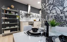 Spacio Menina by Unique Rooms